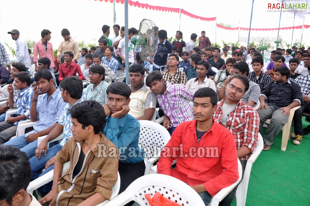 Samantha at Nishita College of Engineering Annual Day 2011