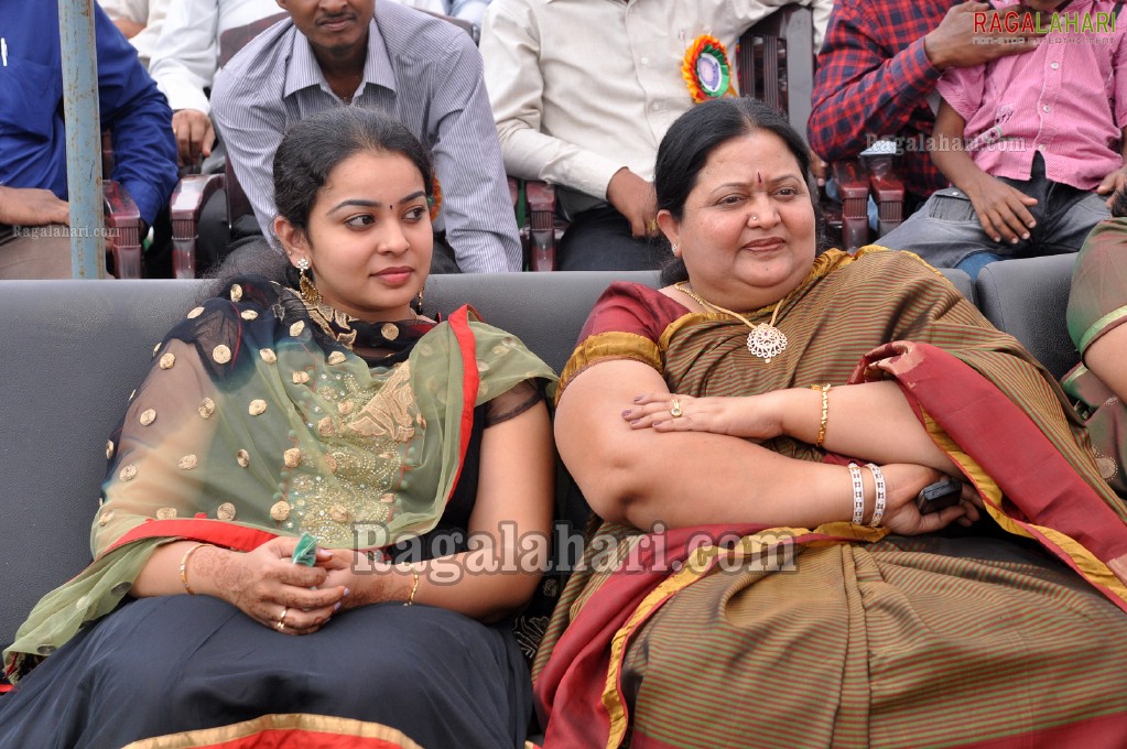 Samantha at Nishita College of Engineering Annual Day 2011