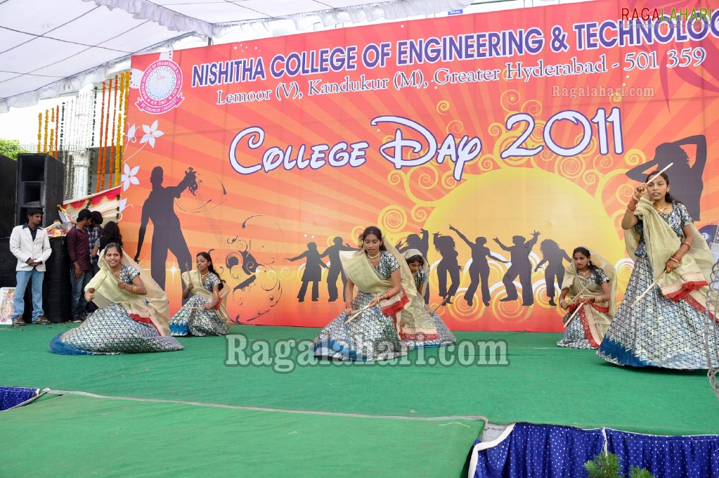 Samantha at Nishita College of Engineering Annual Day 2011