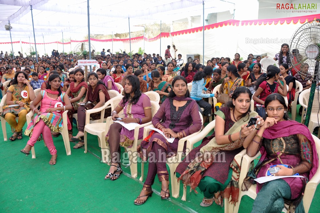 Samantha at Nishita College of Engineering Annual Day 2011