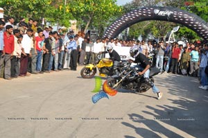 TVS Apache Pro Performance at Necklace Road, Hyderabad