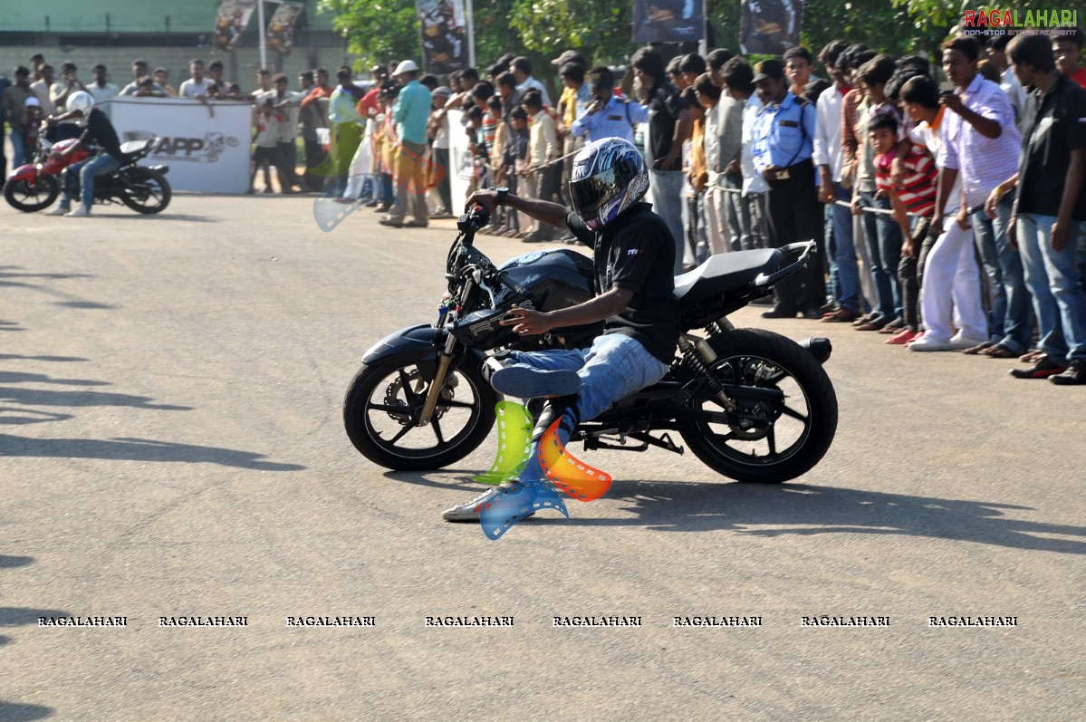 TVS Apache Pro Performance Show