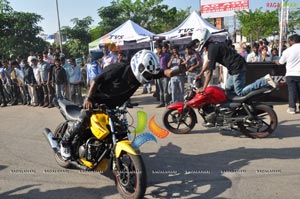 TVS Apache Pro Performance at Necklace Road, Hyderabad