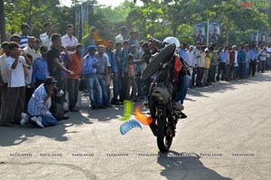 TVS Apache Pro Performance at Necklace Road, Hyderabad