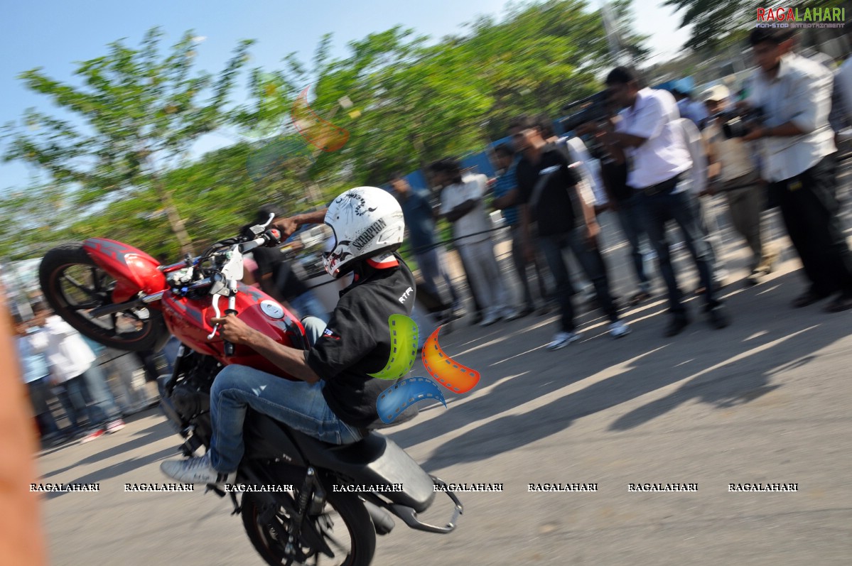 TVS Apache Pro Performance Show