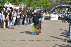 TVS Apache Pro Performance at Necklace Road, Hyderabad