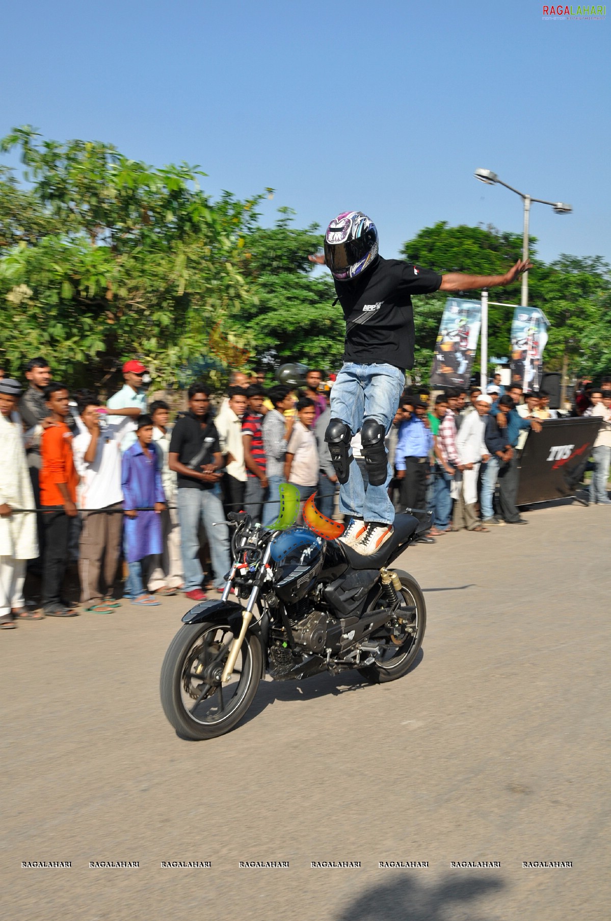 TVS Apache Pro Performance Show