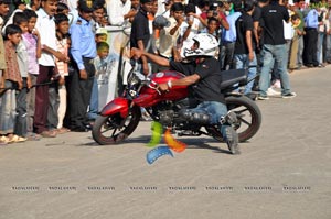 TVS Apache Pro Performance at Necklace Road, Hyderabad