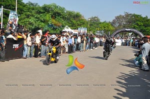 TVS Apache Pro Performance at Necklace Road, Hyderabad