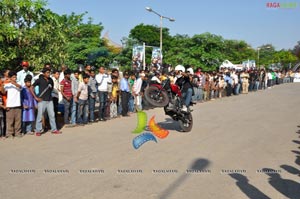 TVS Apache Pro Performance at Necklace Road, Hyderabad