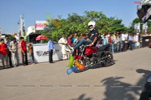 TVS Apache Pro Performance at Necklace Road, Hyderabad