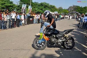 TVS Apache Pro Performance at Necklace Road, Hyderabad