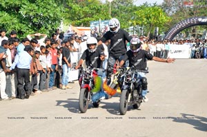 TVS Apache Pro Performance at Necklace Road, Hyderabad