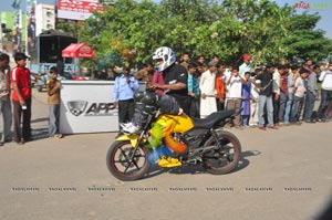 TVS Apache Pro Performance at Necklace Road, Hyderabad