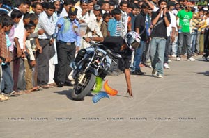 TVS Apache Pro Performance at Necklace Road, Hyderabad