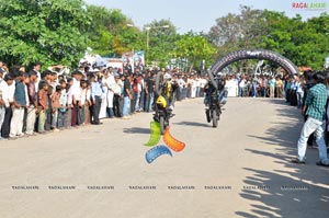 TVS Apache Pro Performance at Necklace Road, Hyderabad