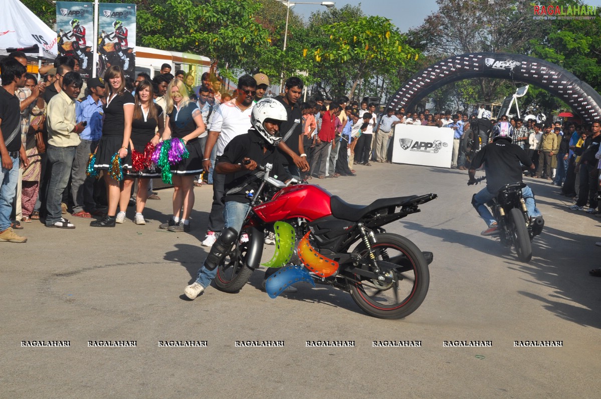 TVS Apache Pro Performance Show