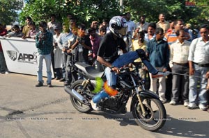 TVS Apache Pro Performance at Necklace Road, Hyderabad