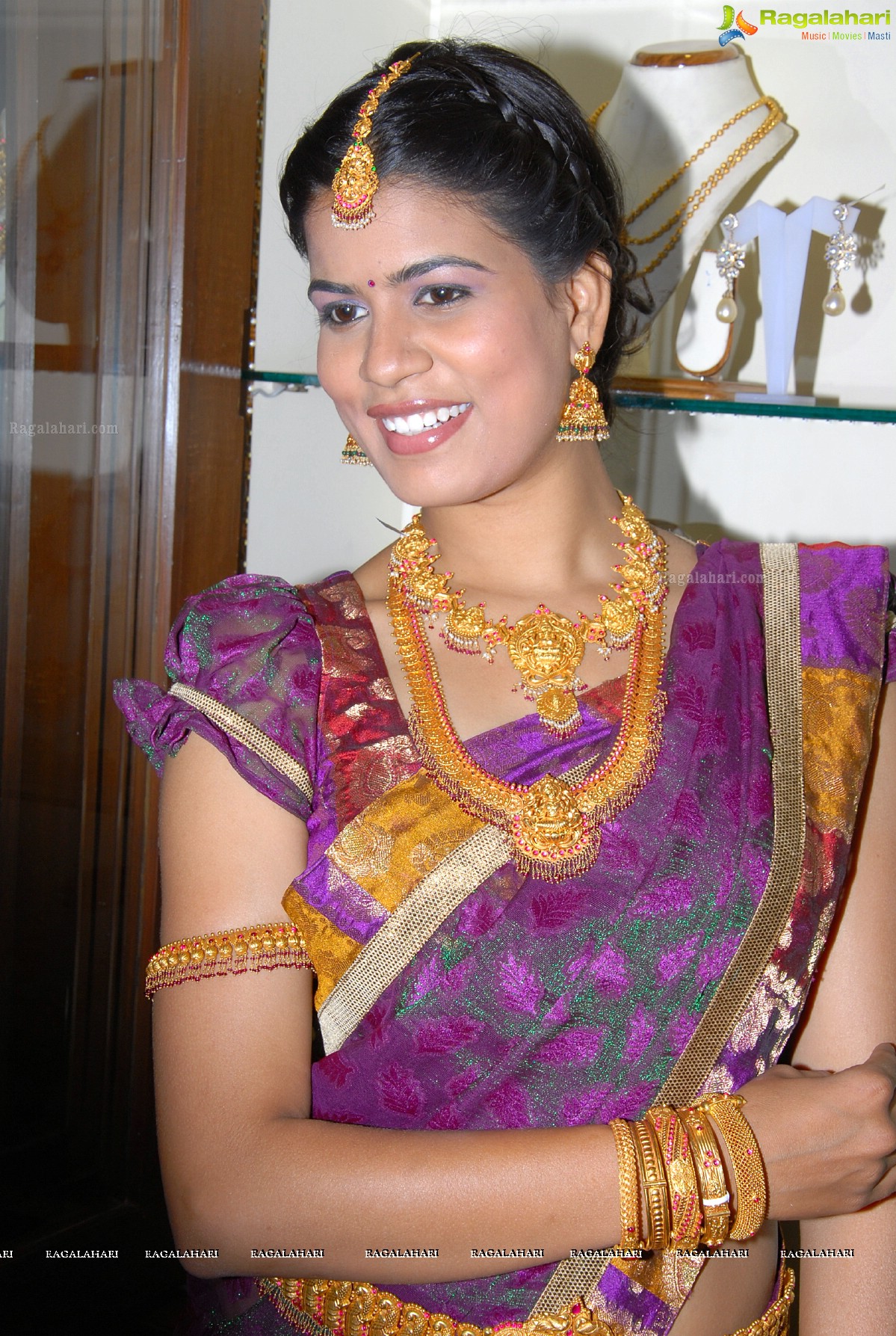 Abharanam Jewellery Exhibition at HIYA