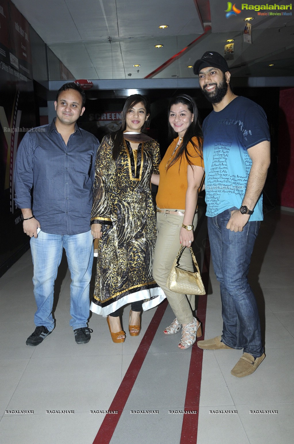 'Agent Vinod' Special Screening by Bisket Srikanth