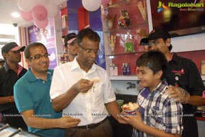 AK Khan Launches Creamstone Outlet at Himayatnagar