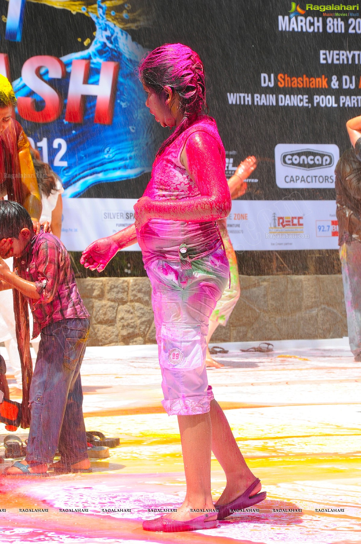 Big Fat Holi Bash 2012 at Taj Banjara