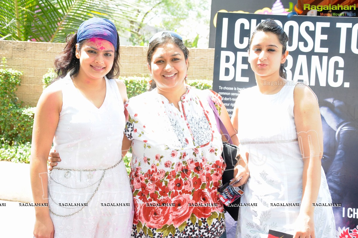 Big Fat Holi Bash 2012 at Taj Banjara