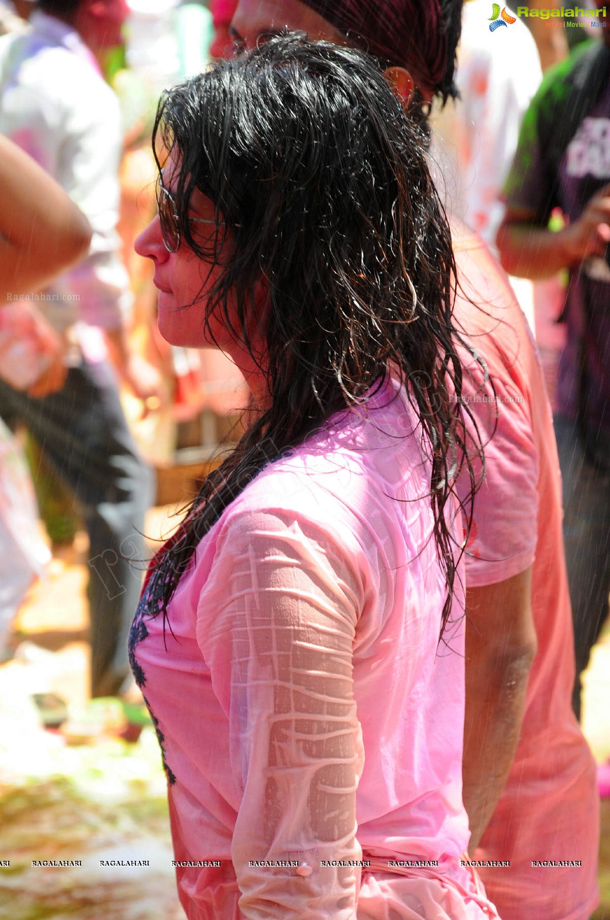 Big Fat Holi Bash 2012 at Taj Banjara