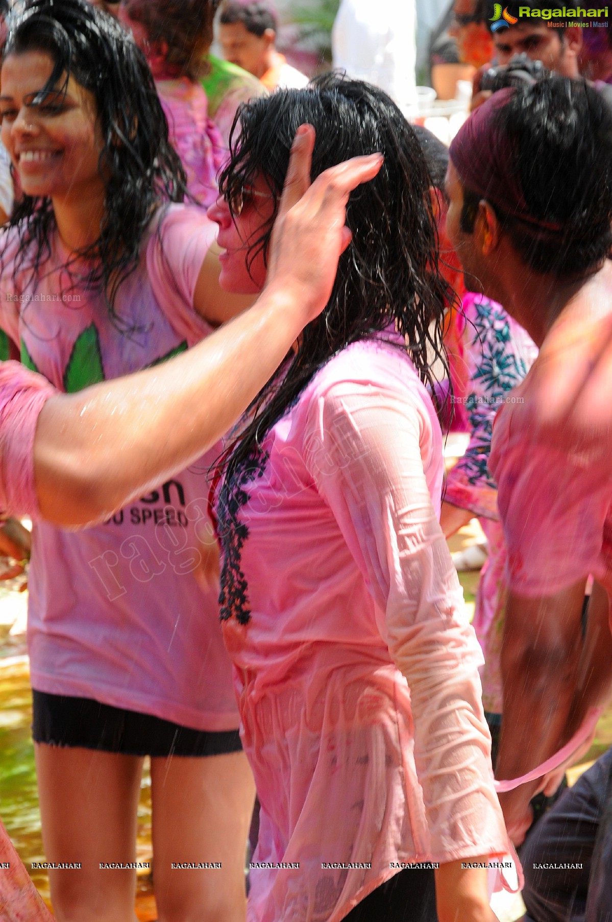 Big Fat Holi Bash 2012 at Taj Banjara