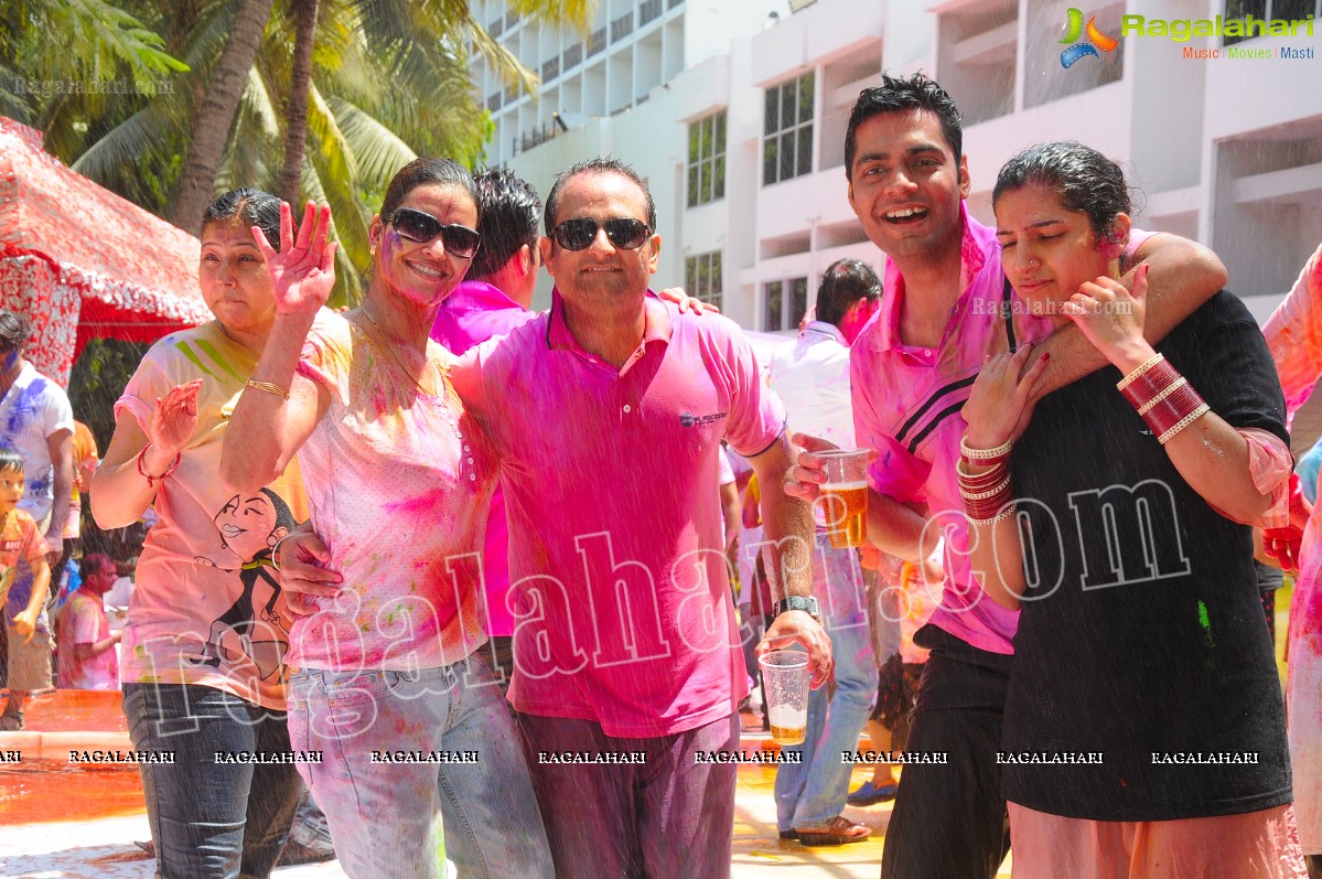 Big Fat Holi Bash 2012 at Taj Banjara