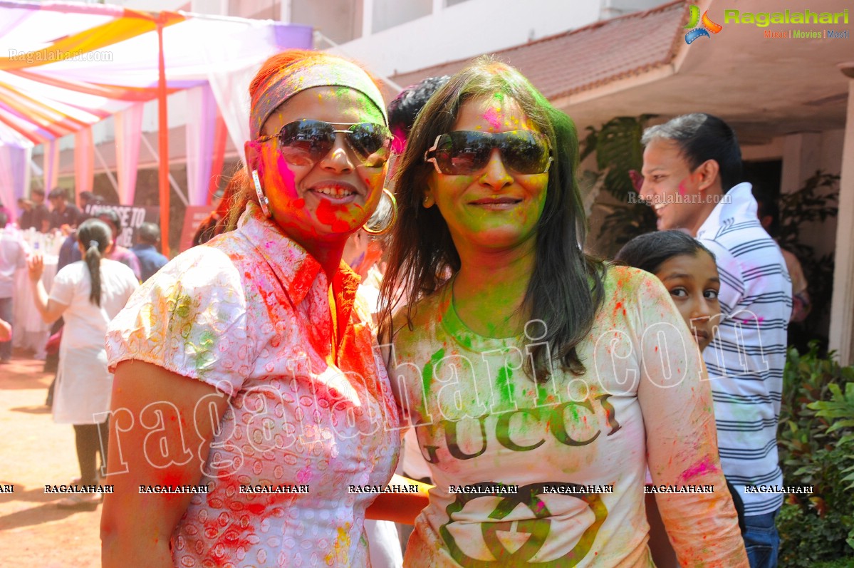 Big Fat Holi Bash 2012 at Taj Banjara