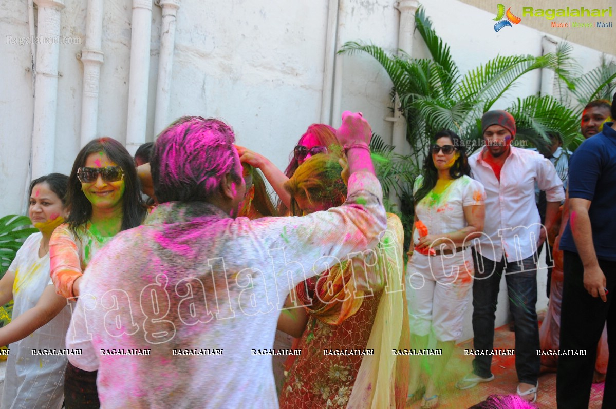 Big Fat Holi Bash 2012 at Taj Banjara