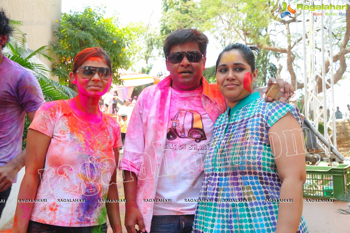 Big Fat Holi Bash 2012 at Taj Banjara