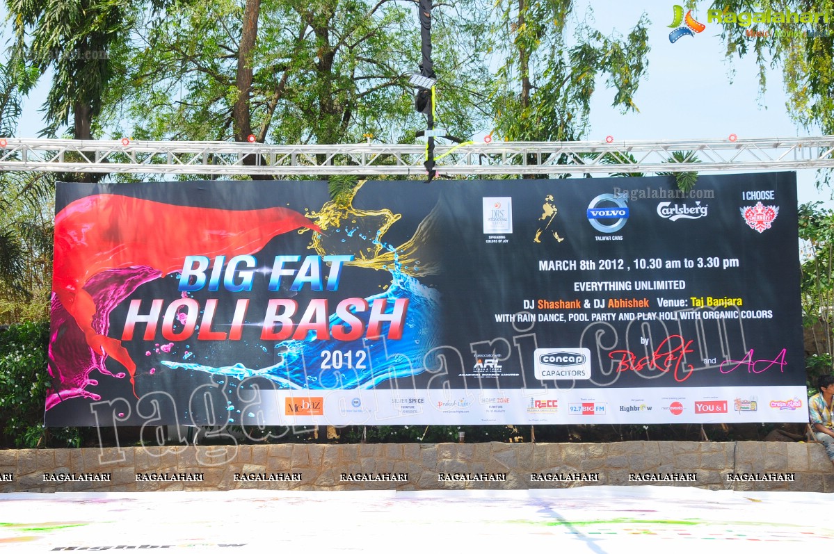 Big Fat Holi Bash 2012 at Taj Banjara