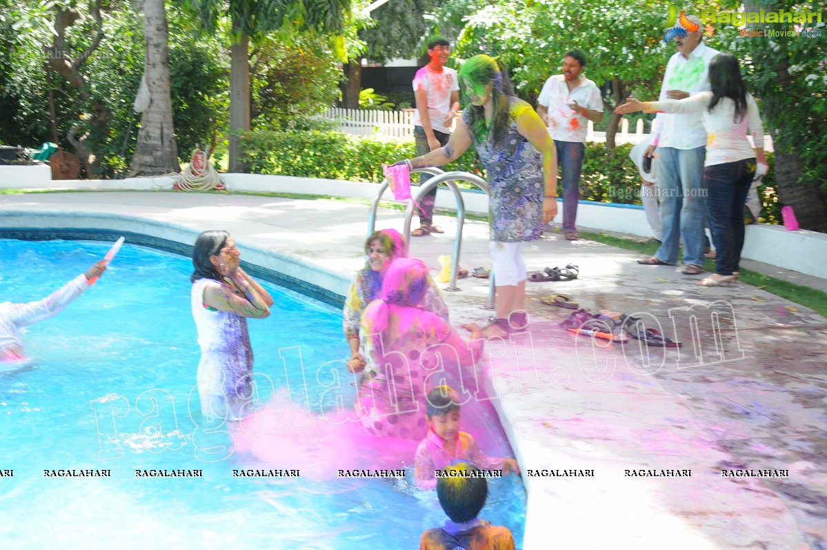 Big Fat Holi Bash 2012 at Taj Banjara