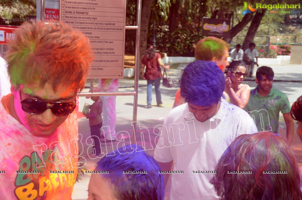 Big Fat Holi Bash 2012 at Taj Banjara