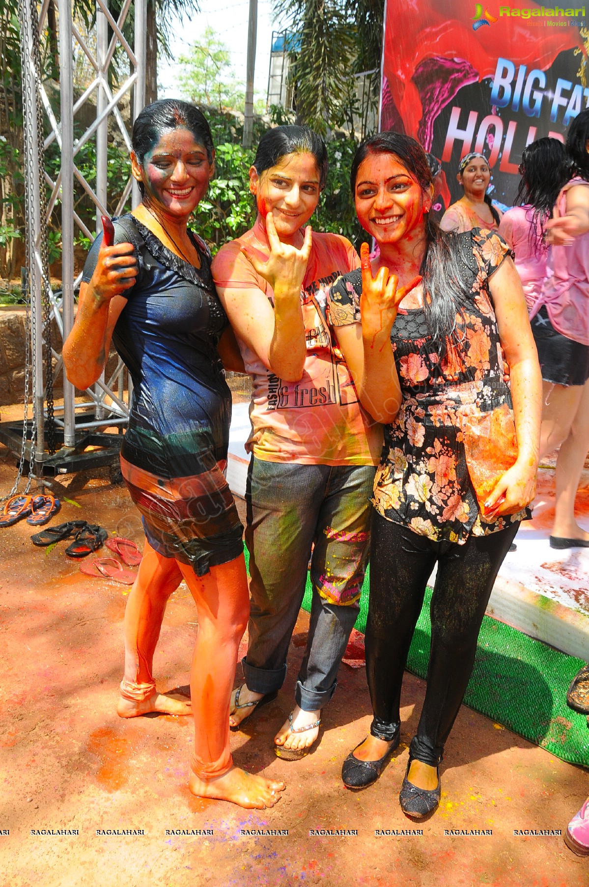 Big Fat Holi Bash 2012 at Taj Banjara