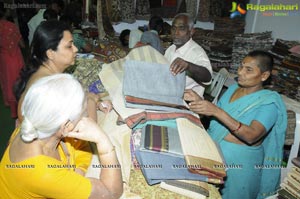 Lepakshi Cotton & Silk Fab at Satya Sai Nigamagamam