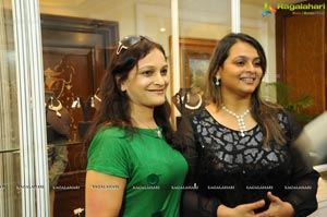 Shilpa Shirodkar Jewellery Art Exhibition