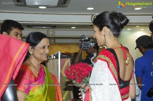 Shradha Das Launches Usha Raghunathan's Choli Collection at Singhania's