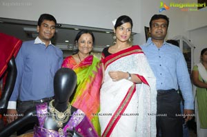 Shradha Das Launches Usha Raghunathan's Choli Collection at Singhania's