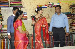 Shradha Das Launches Usha Raghunathan's Choli Collection at Singhania's