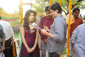 Sunil-Isha Chawla Film Muhurat