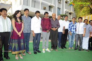 Sunil-Isha Chawla Film Muhurat