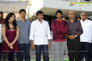 Sunil-Isha Chawla Film Muhurat