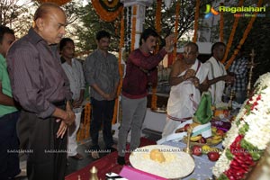 Sunil-Isha Chawla Film Muhurat