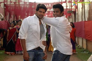 Aarya, Madhavan, Sameera Reddy, Amala Paul