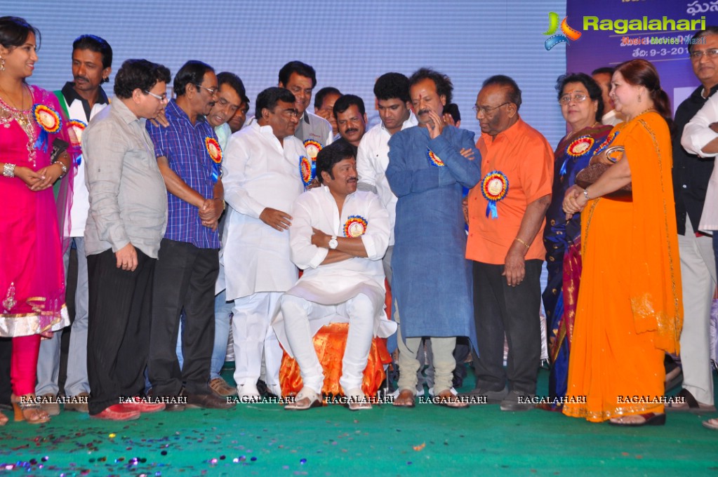 Felicitation to 81 Comedians