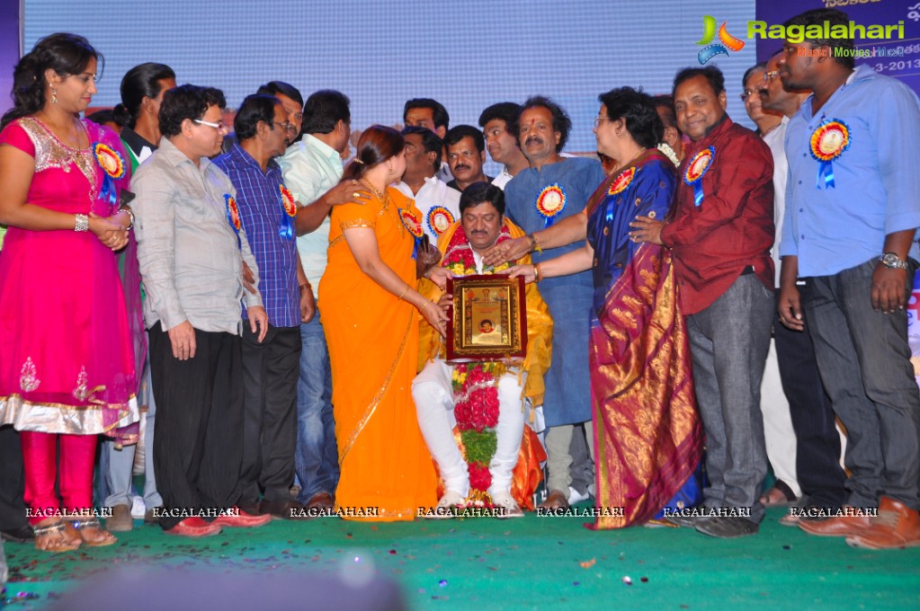 Felicitation to 81 Comedians