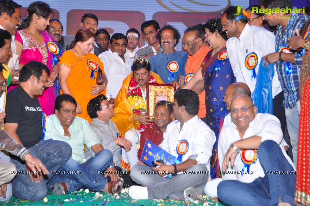 Felicitation to 81 Comedians